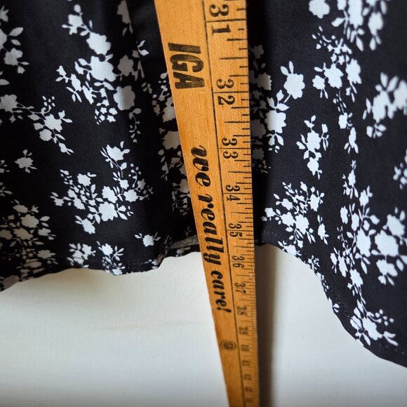 EUC SHEIN FLORAL BLACK WHITE SLIT SIDE A LINE MAXI SKIRT SIZE LARGE - Picture 13 of 13